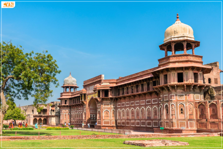 UP to convert historic forts and palaces into heritage hotels to boost tourism