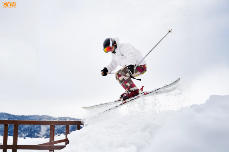 Top Spring Destinations for Best Skiing in the US